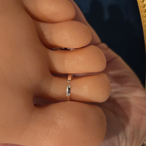 Sterling Silver Infinity Toe Ring - Picture 3 of 4